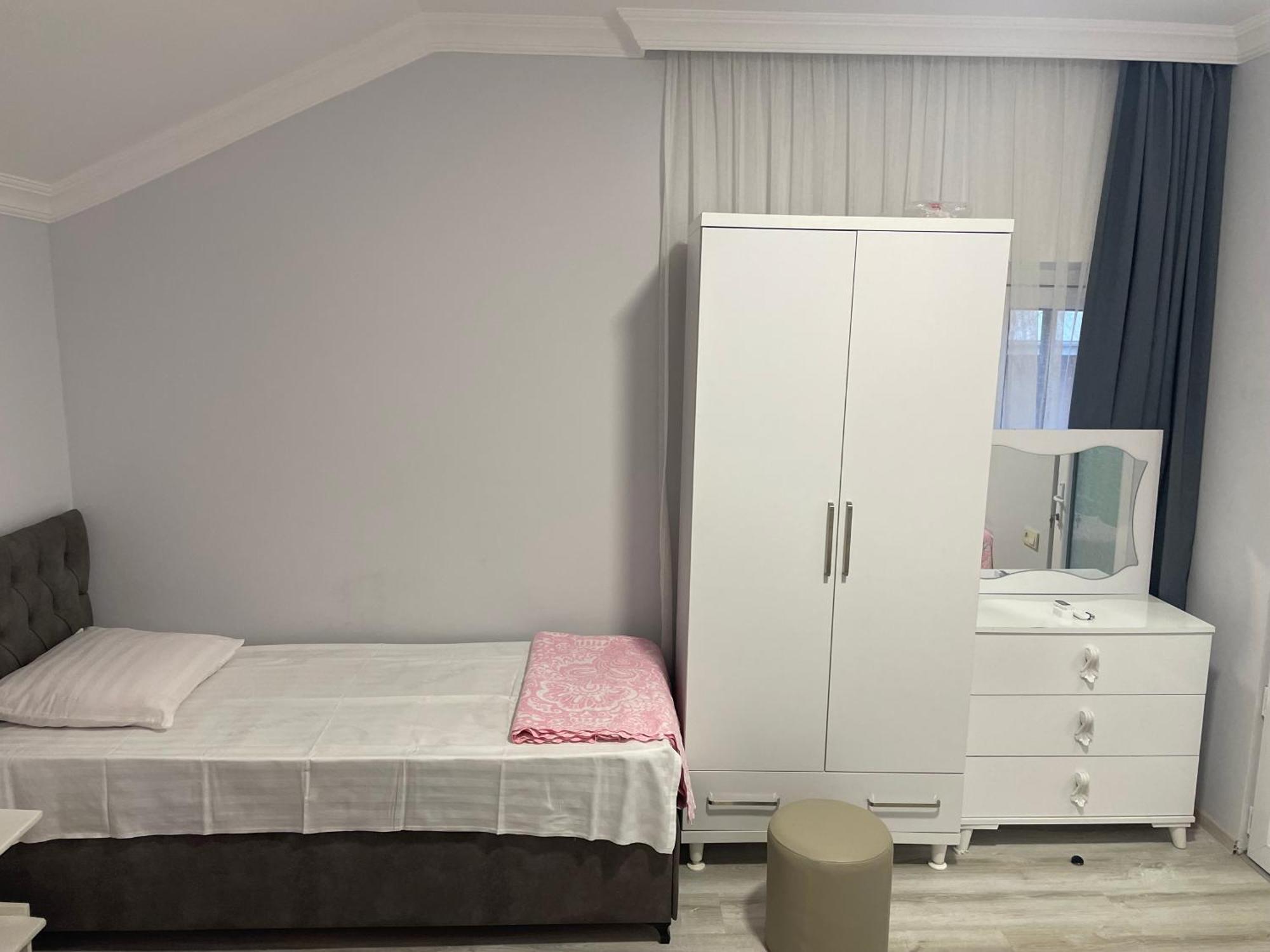 Twins Hotel Гоніо Екстер'єр фото