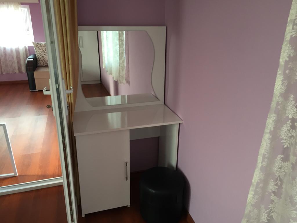 Twins Hotel Гоніо Екстер'єр фото